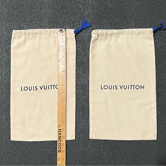 Louis Vuitton Drawstring 2 Dustbags - smaller handbag, pouch, SLGs, shoes/slides - Picture 5 of 9